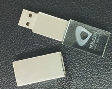 深圳正益通禮品U盤公司,專業(yè)定做透明水晶U盤、不銹鋼金 透明水晶U盤 多種彩色led水晶U盤