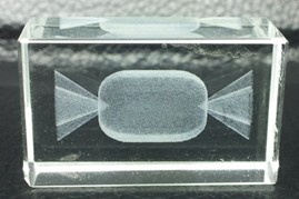 深圳最專業(yè)水晶U盤廠家定做此款3D立體糖果模型激光內(nèi)雕 3D立體糖果狀模型激光內(nèi)雕水晶U盤