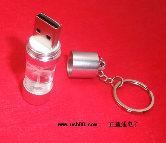 LOGO也可以發(fā)光的精品款水晶U盤定做,深圳正益通定制禮 激光打造立體LOGO定制,廣告效果迷人
